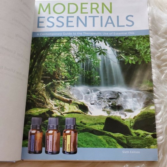 Modern Essentials:Contemporary Guide To Therapeutic Use Of Essential Oils 6th Ed - Picture 3 of 8